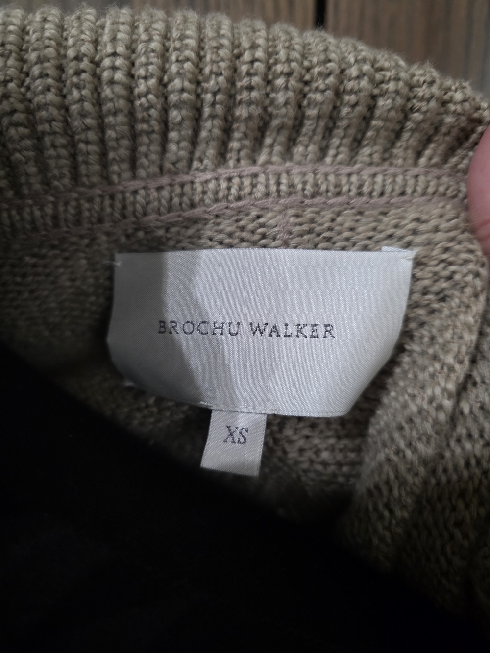 Brochu Walker Beige Cropped Collared Knit Sweater - Picture 3 of 4
